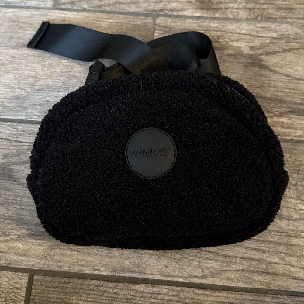 Vooray Quinn Belt Bag Black Sherpa